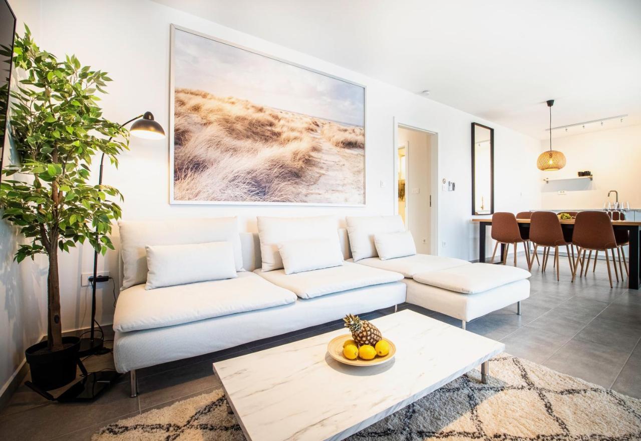 The Grande - Huge Terrace - Amazing Sea Views - Tastefully Furnished - Access To Rooftop Terrace And Gym - Hillside Apartments Rogoznica Rogoznica  Kültér fotó