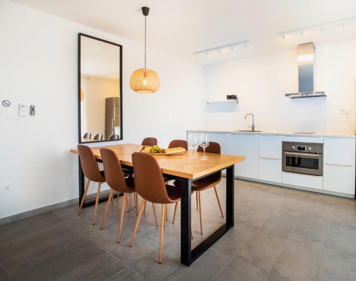 The Grande - Huge Terrace - Amazing Sea Views - Tastefully Furnished - Access To Rooftop Terrace And Gym - Hillside Apartments Rogoznica Rogoznica  Kültér fotó