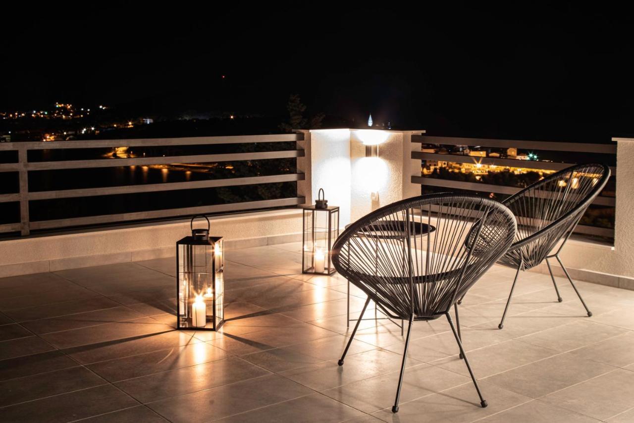 The Grande - Huge Terrace - Amazing Sea Views - Tastefully Furnished - Access To Rooftop Terrace And Gym - Hillside Apartments Rogoznica Rogoznica  Kültér fotó