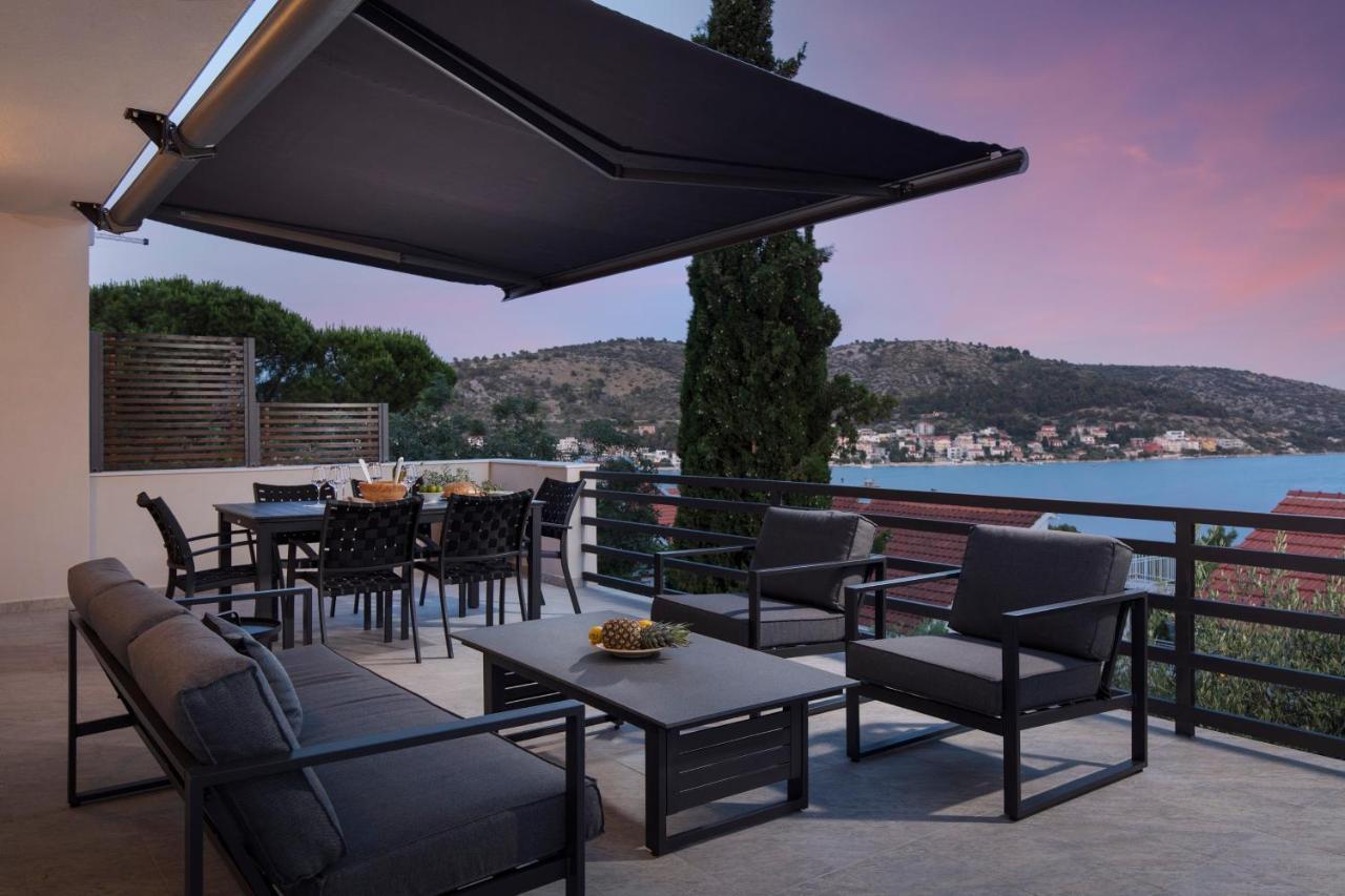 The Grande - Huge Terrace - Amazing Sea Views - Tastefully Furnished - Access To Rooftop Terrace And Gym - Hillside Apartments Rogoznica Rogoznica  Kültér fotó