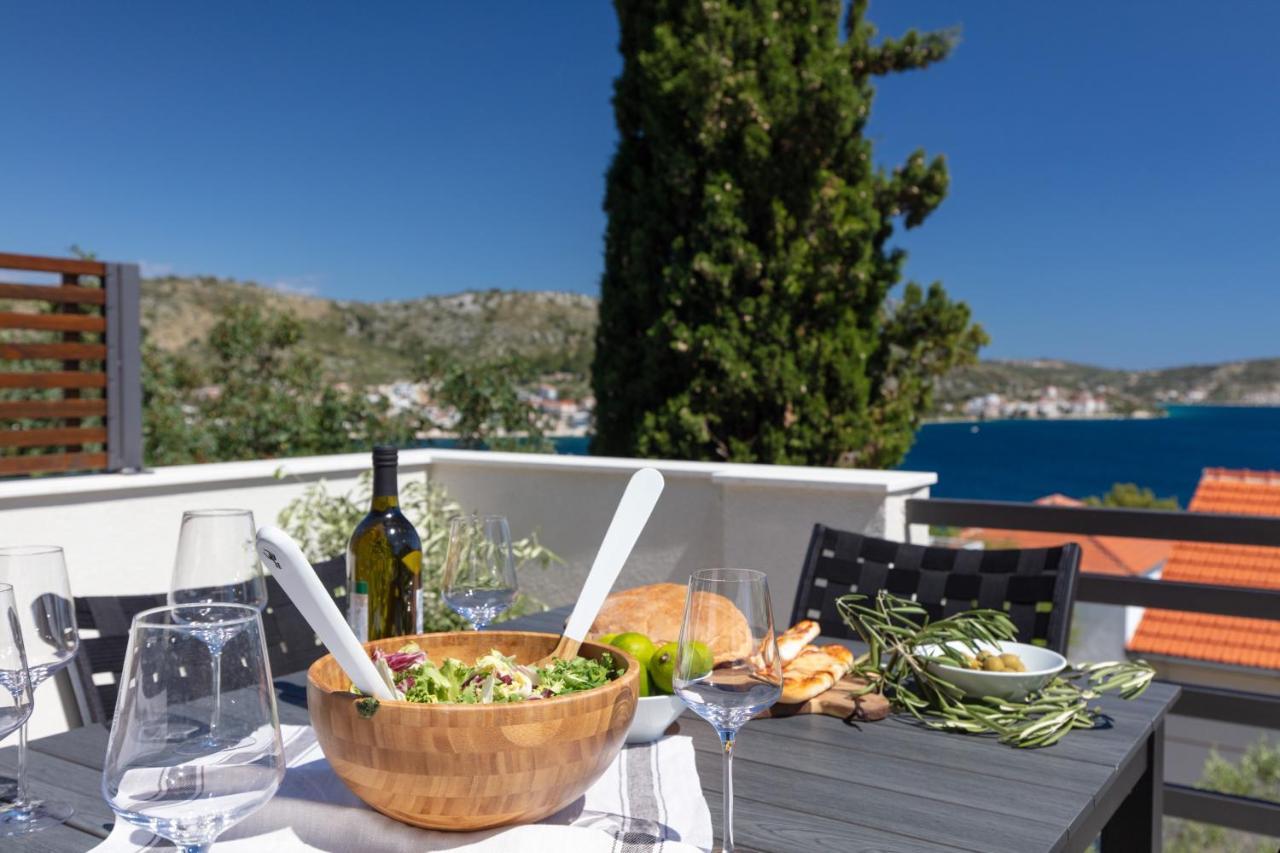 The Grande - Huge Terrace - Amazing Sea Views - Tastefully Furnished - Access To Rooftop Terrace And Gym - Hillside Apartments Rogoznica Rogoznica  Kültér fotó