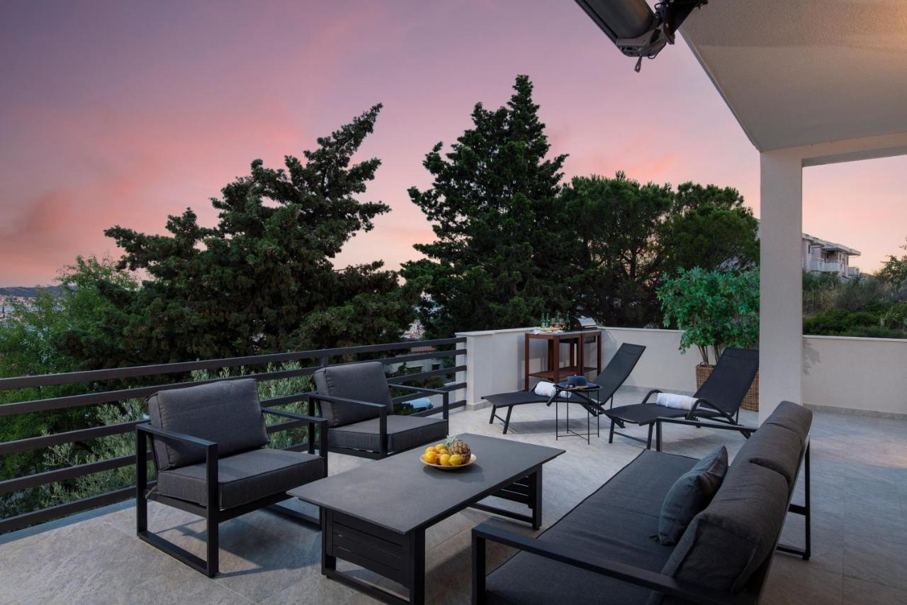 The Grande - Huge Terrace - Amazing Sea Views - Tastefully Furnished - Access To Rooftop Terrace And Gym - Hillside Apartments Rogoznica Rogoznica  Kültér fotó
